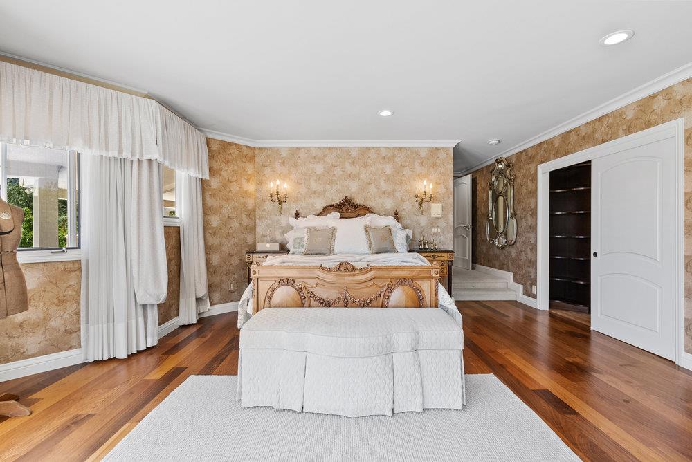 112 Madera Court