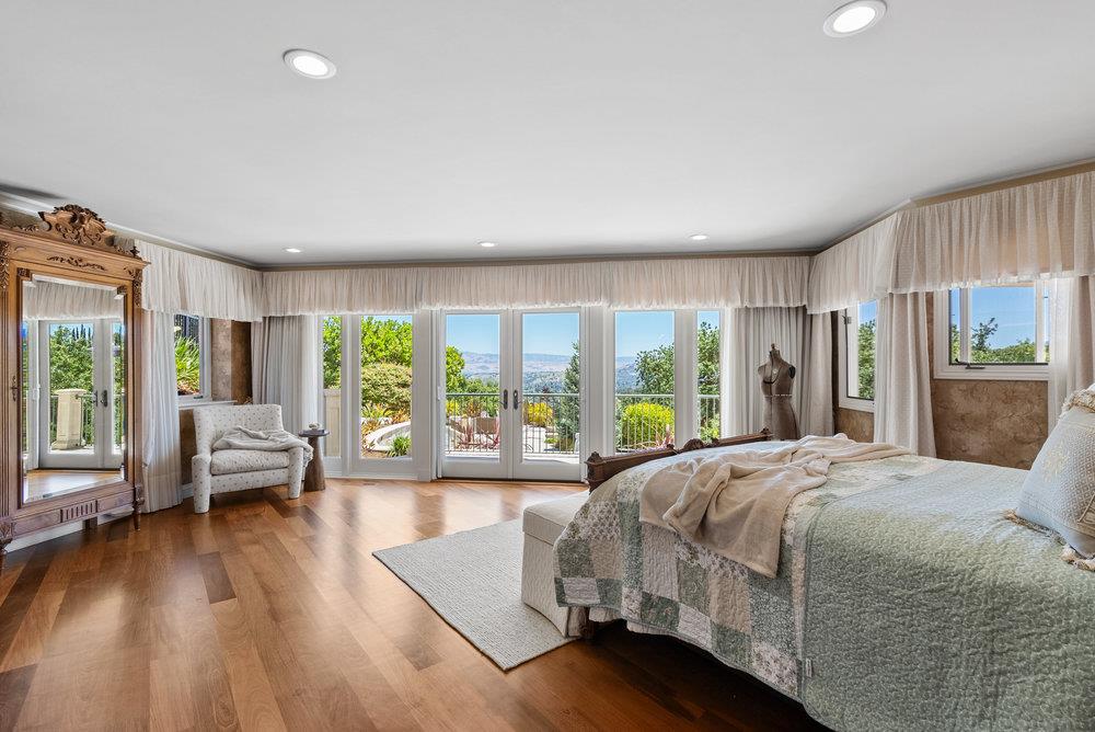 112 Madera Court