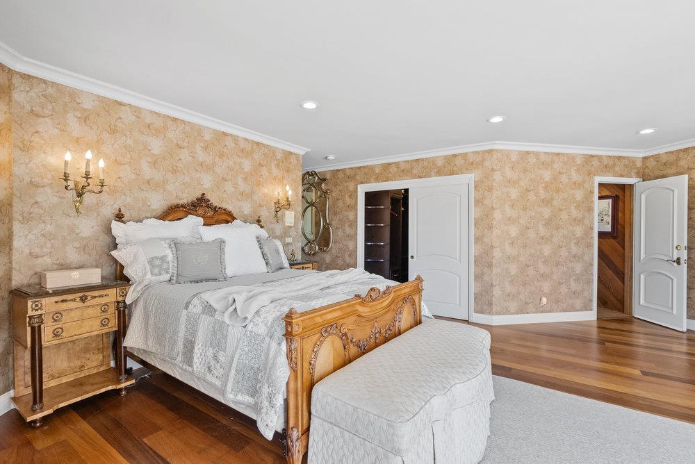 112 Madera Court