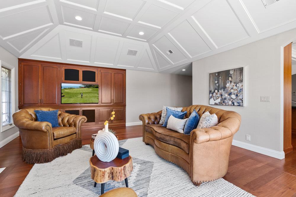 112 Madera Court