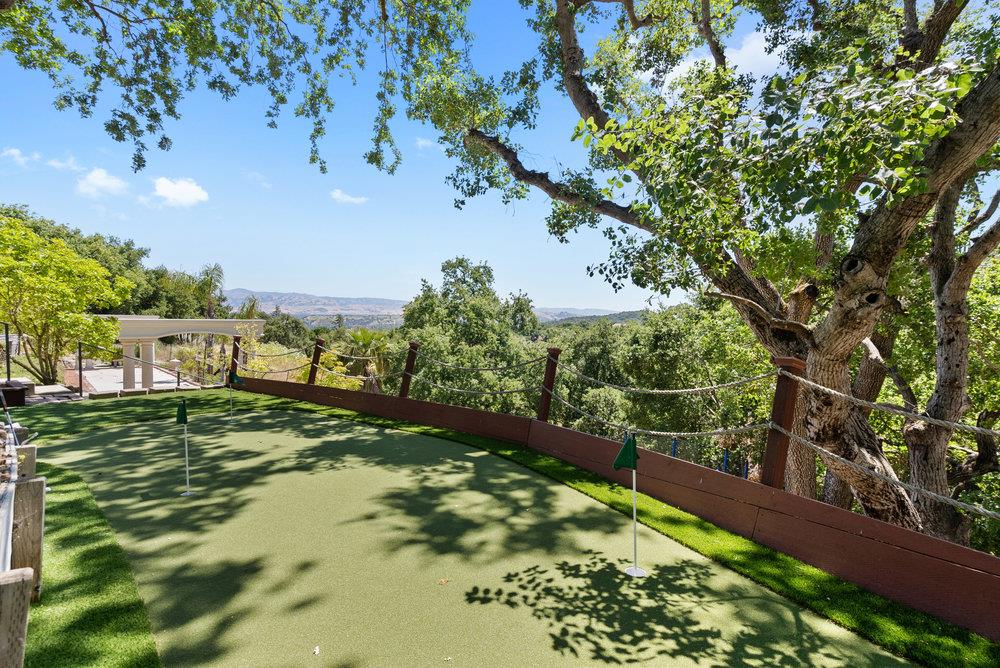 112 Madera Court
