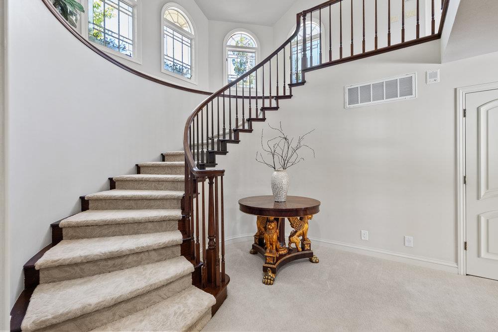 112 Madera Court