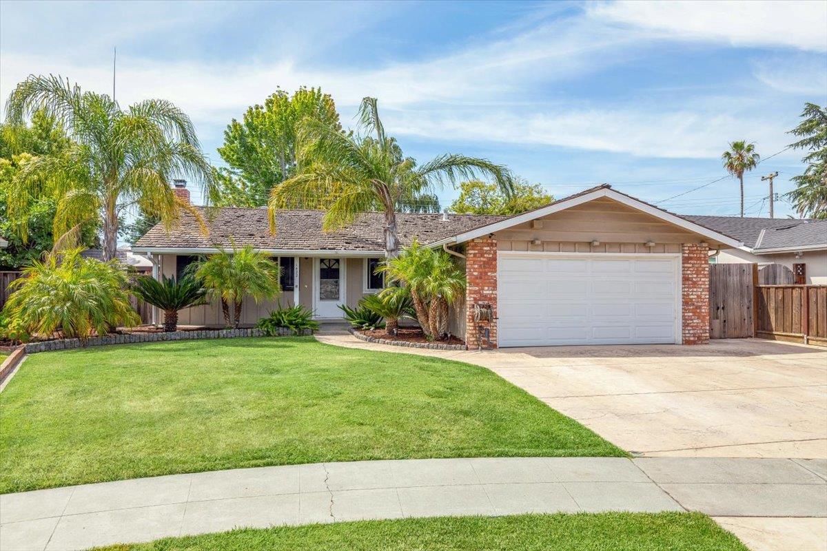 1422 Pinehurst Drive
