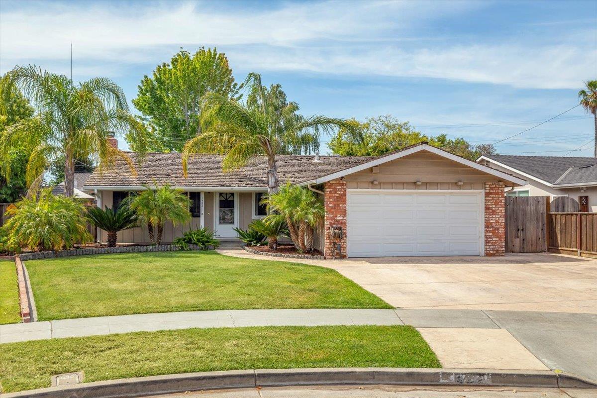 1422 Pinehurst Drive