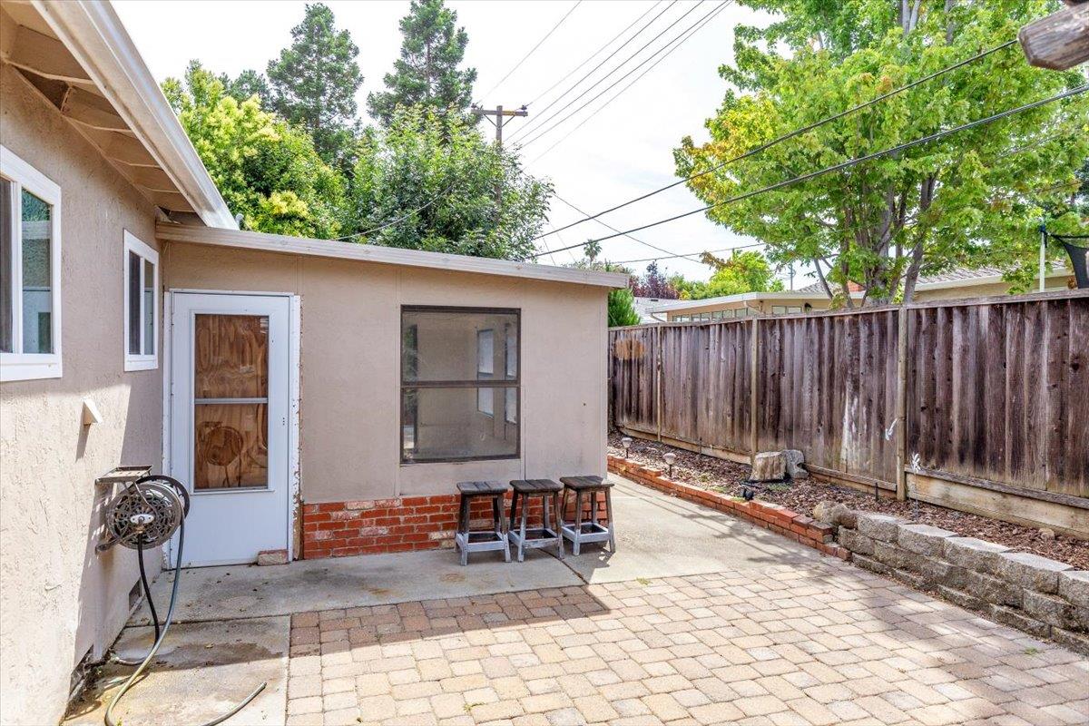 1422 Pinehurst Drive