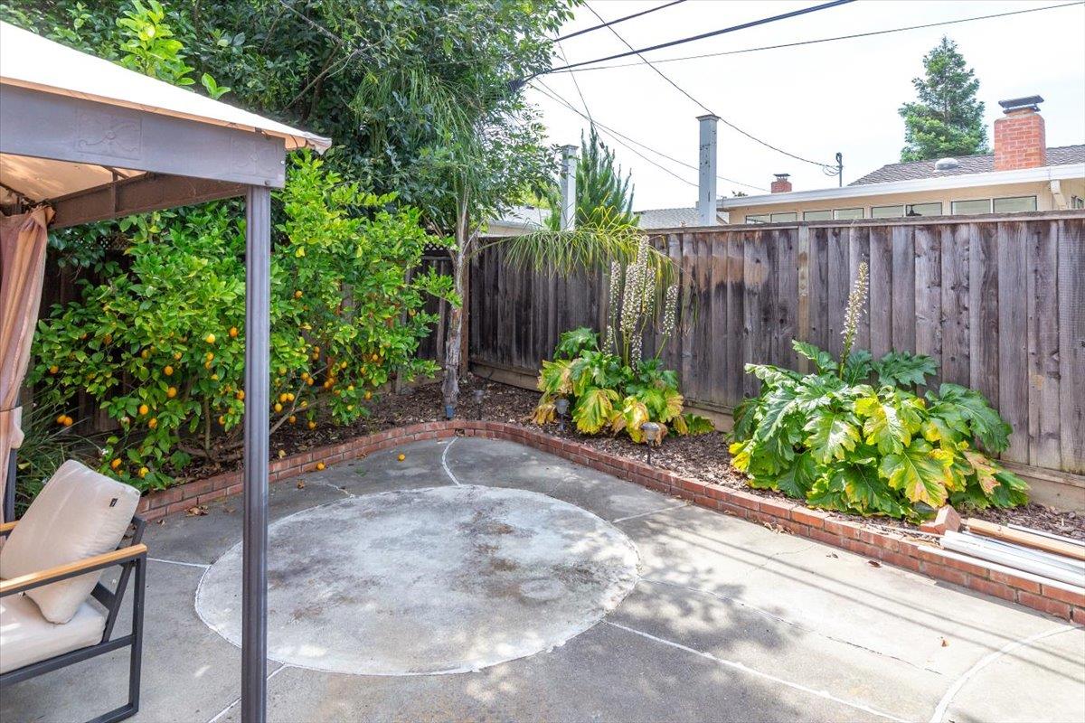 1422 Pinehurst Drive