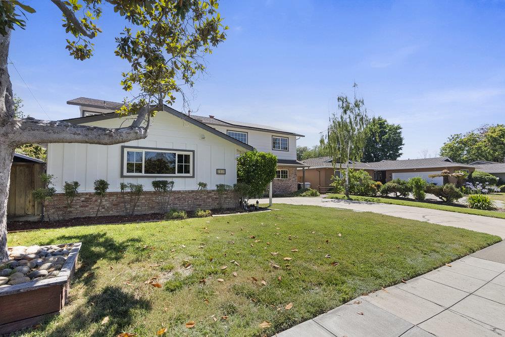 2324 Gunar Drive