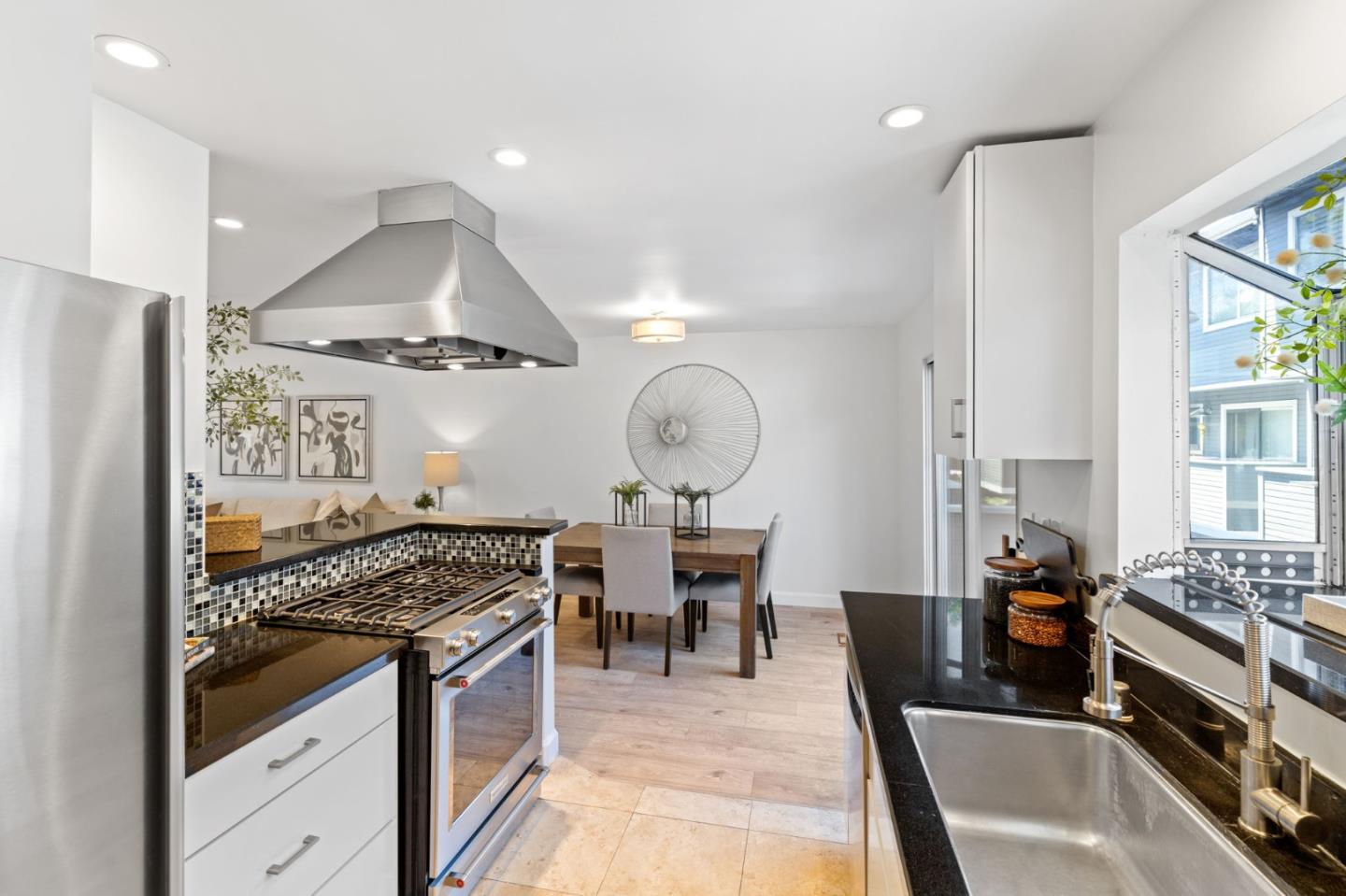 75 Union Avenue 12