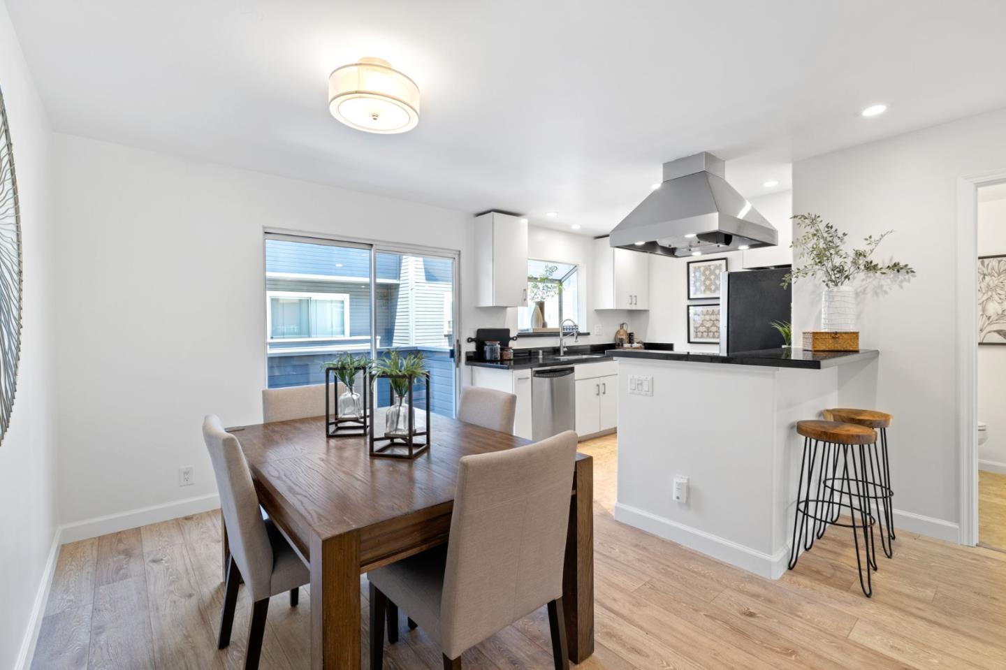 75 Union Avenue 12