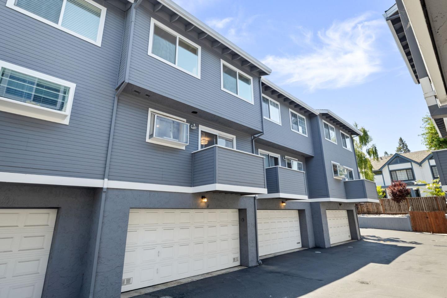 75 Union Avenue 12