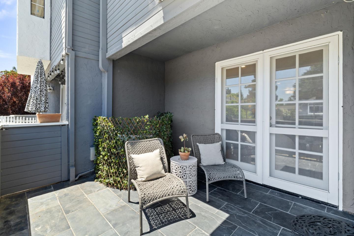 75 Union Avenue 12