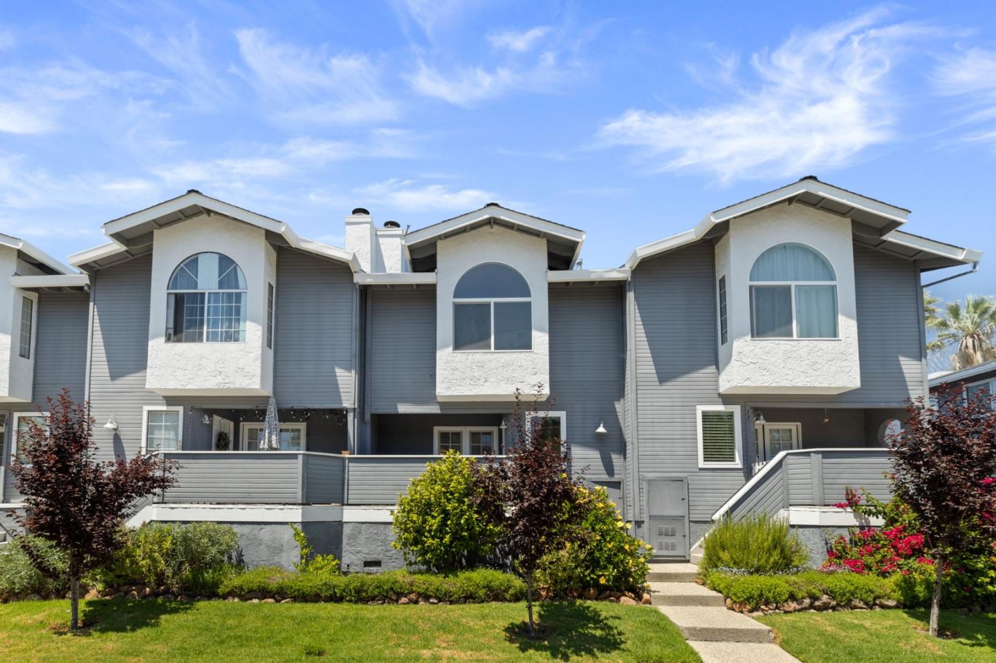 75 Union Avenue 12