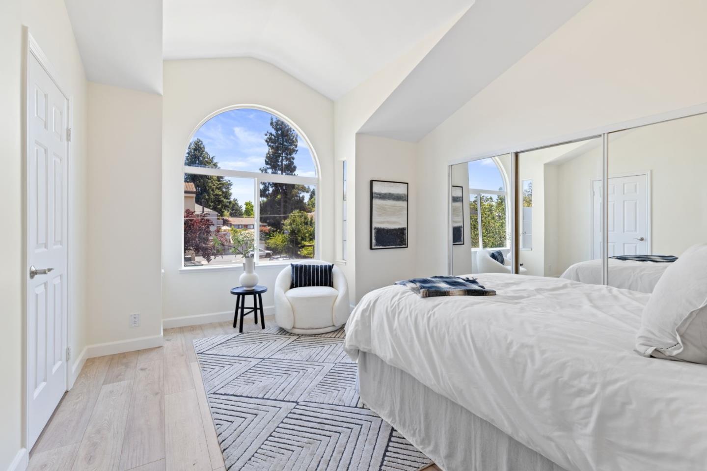 75 Union Avenue 12