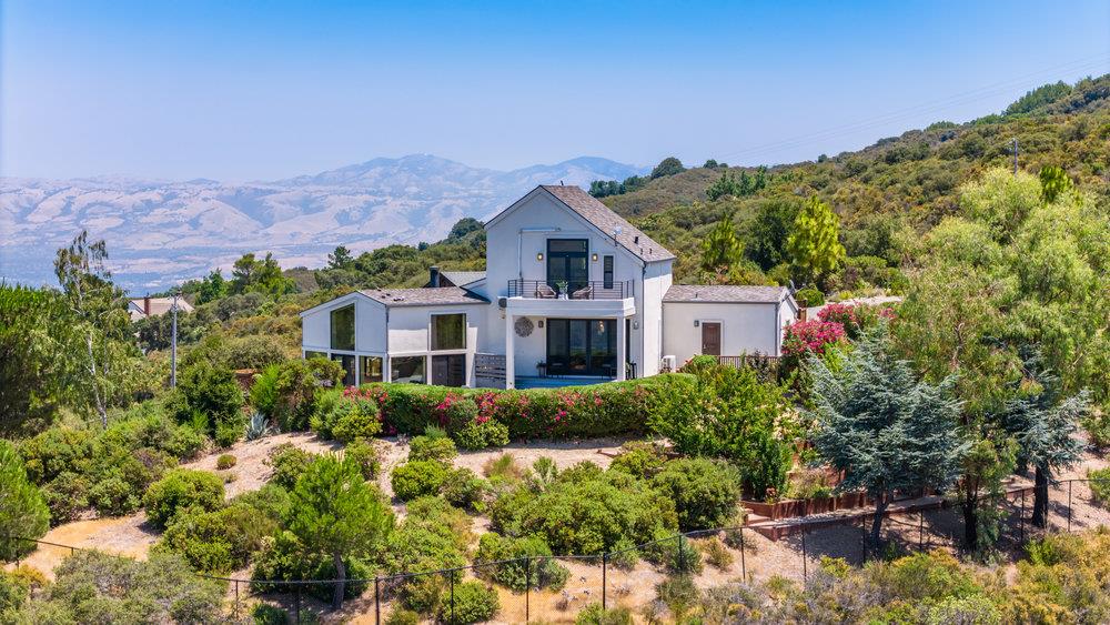15355 Blackberry Hill Road