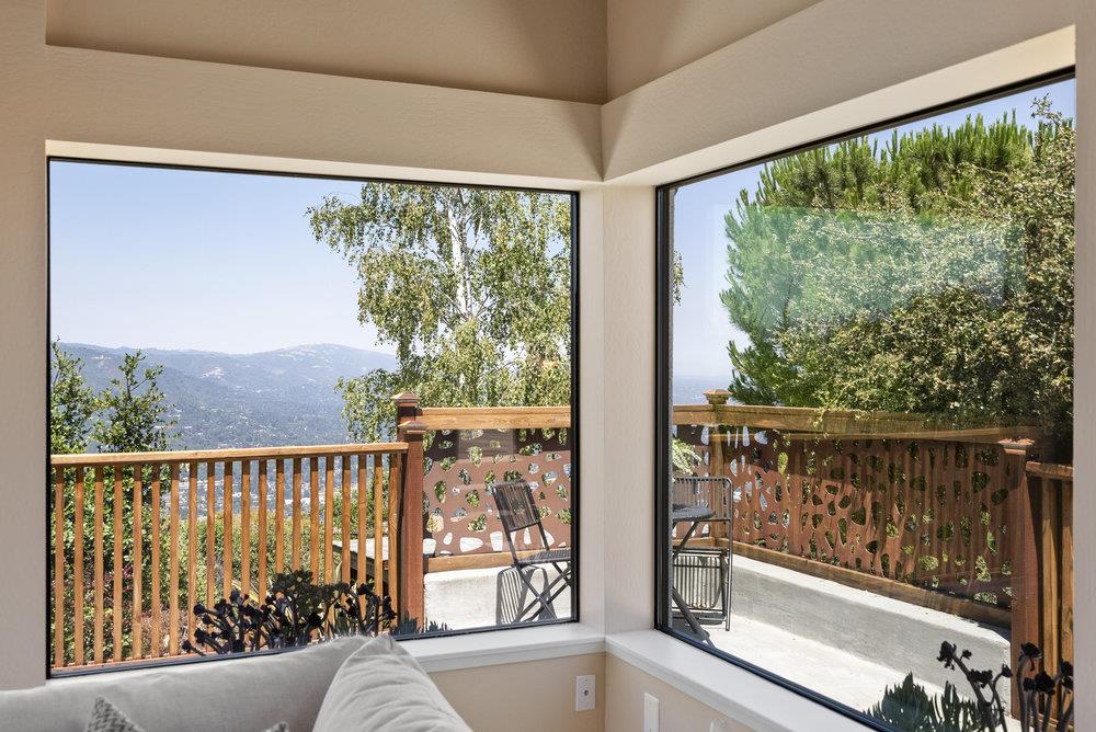 15355 Blackberry Hill Road