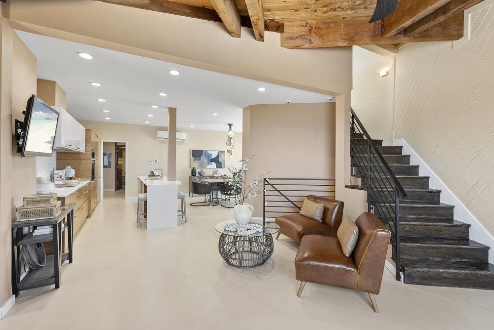 15355 Blackberry Hill Road