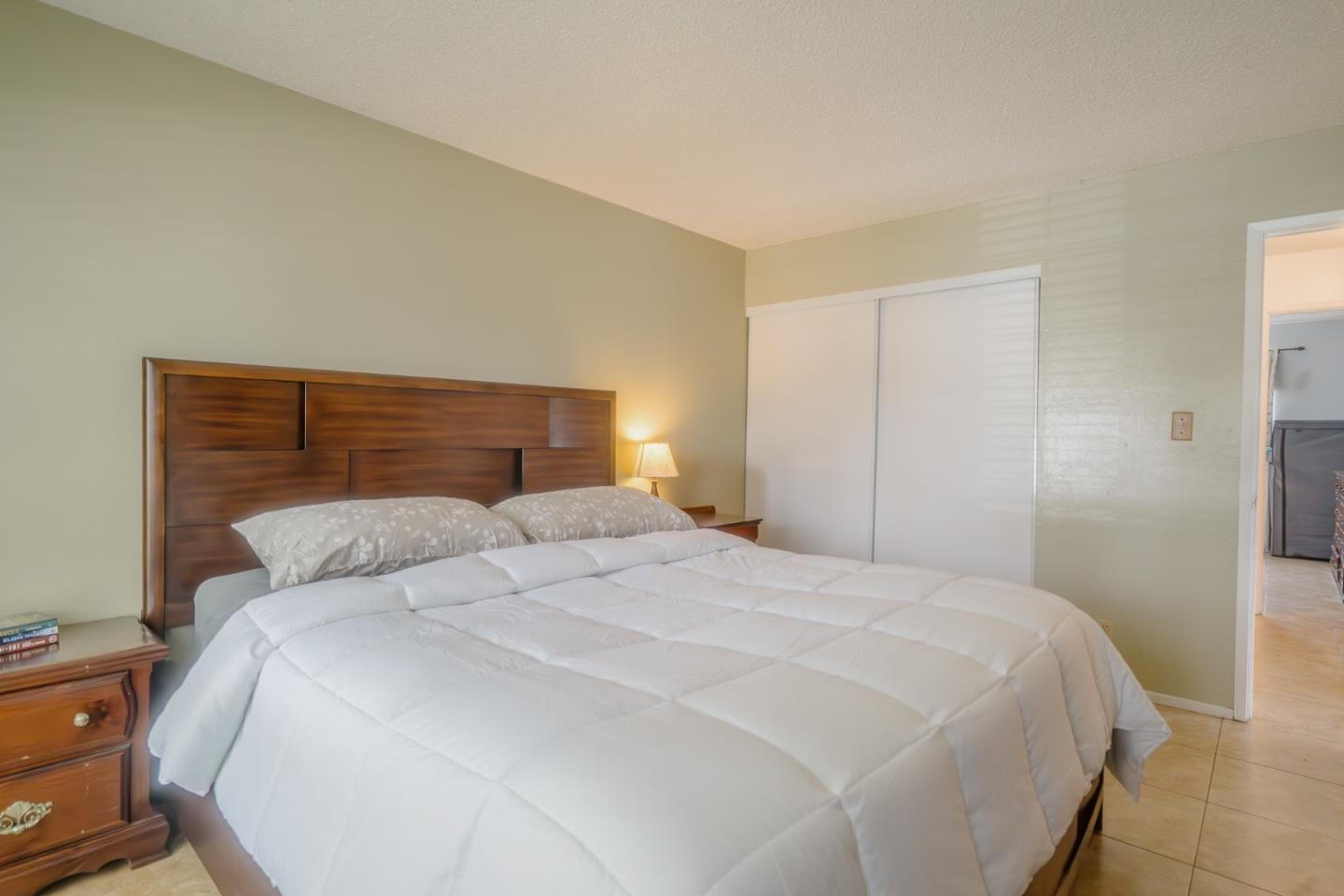 468 Avenida Arboles