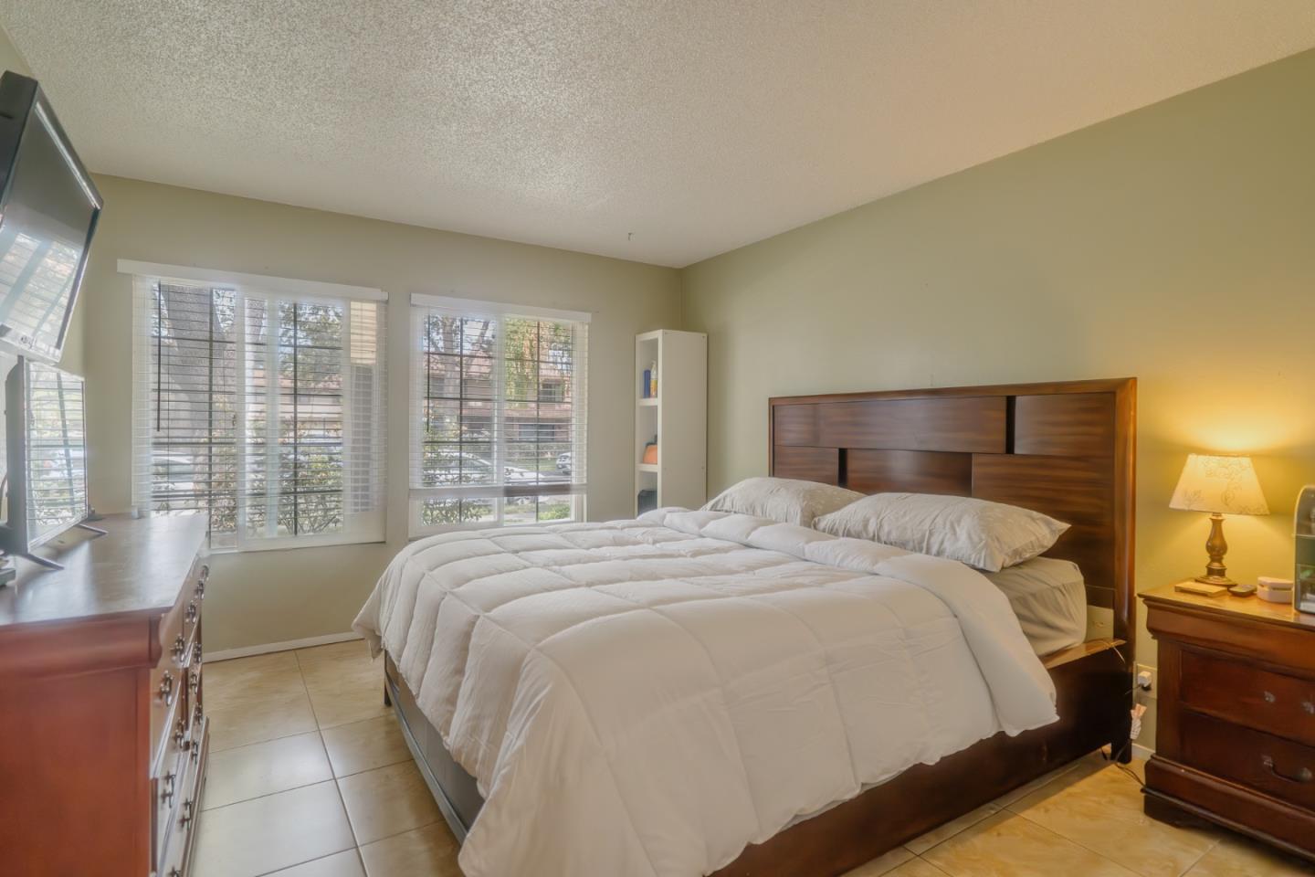 468 Avenida Arboles