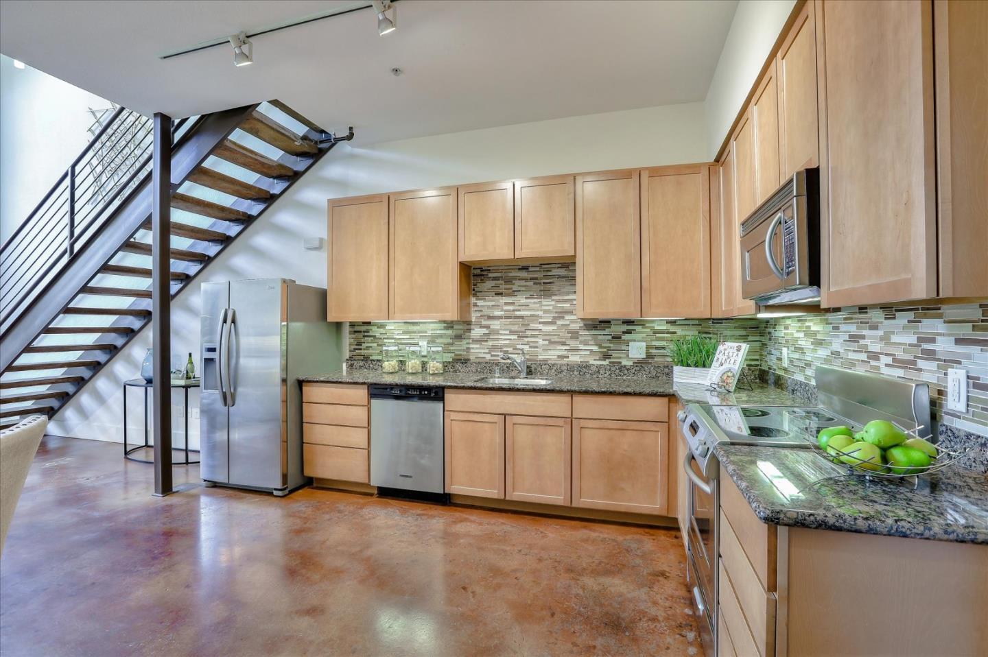 925 The Alameda 112