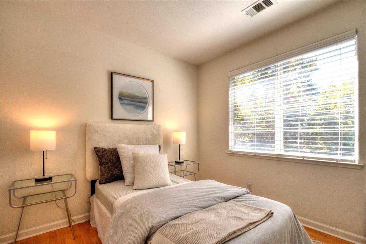 344 Vista Roma Way