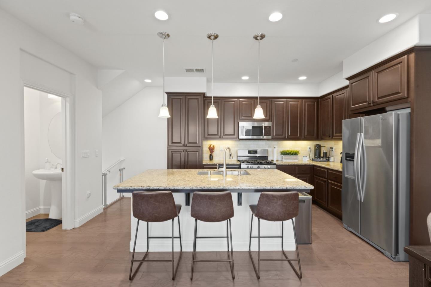 4593 Huntington Lane