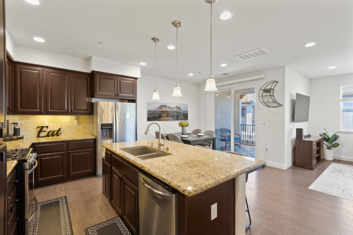 4593 Huntington Lane