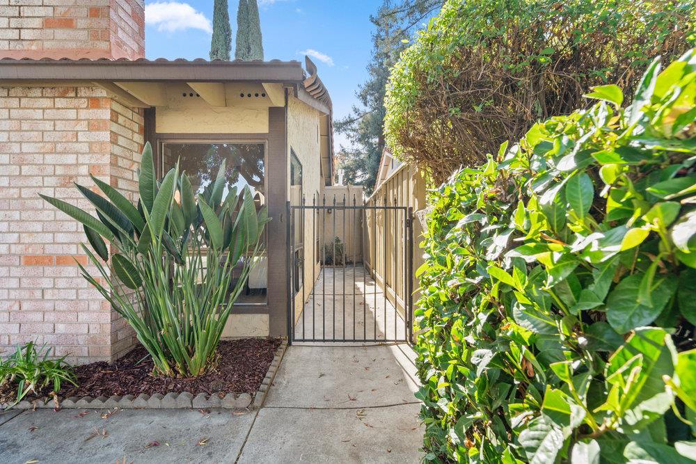 1226 Willowhaven Drive