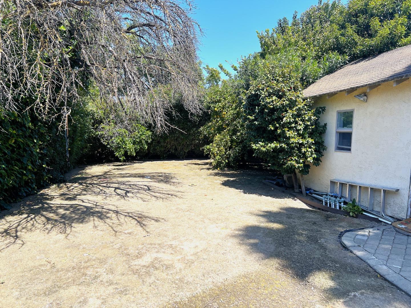 1310 Curtiss Avenue
