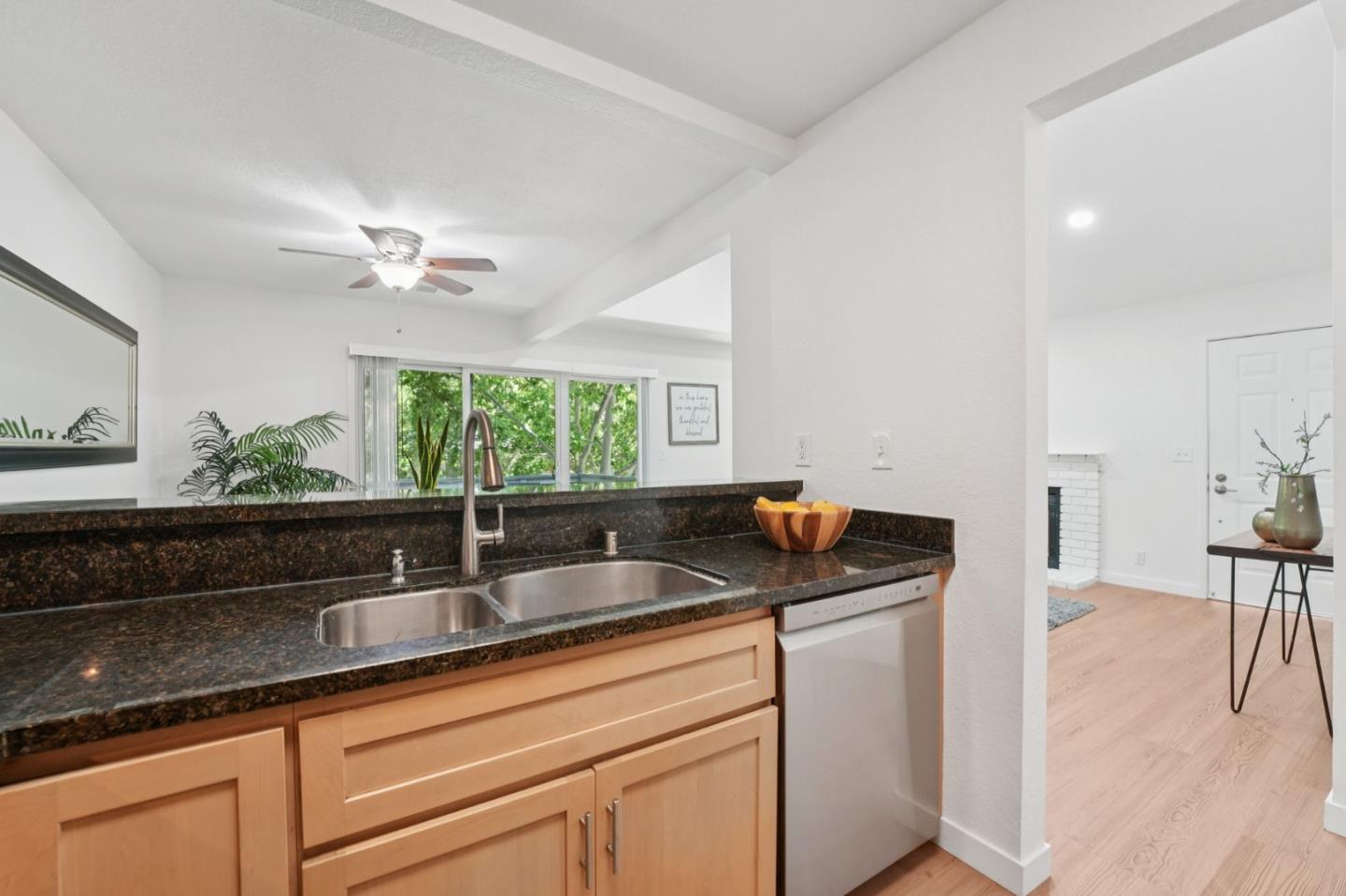 1409 La Terrace Circle