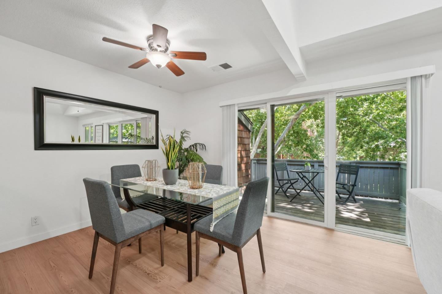 1409 La Terrace Circle