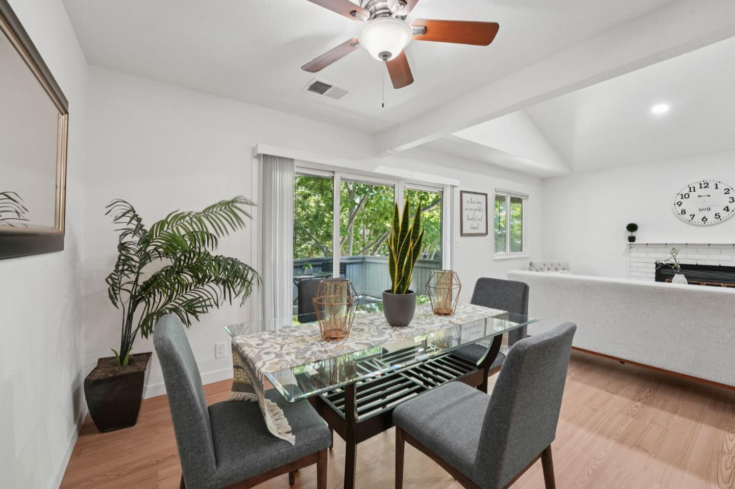 1409 La Terrace Circle