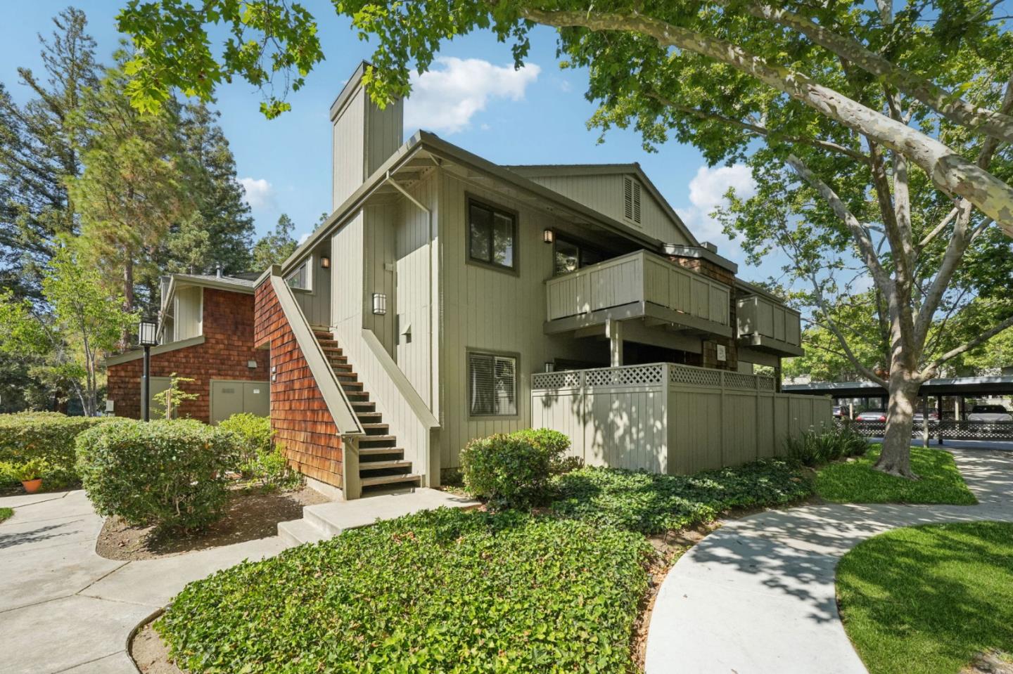 1409 La Terrace Circle