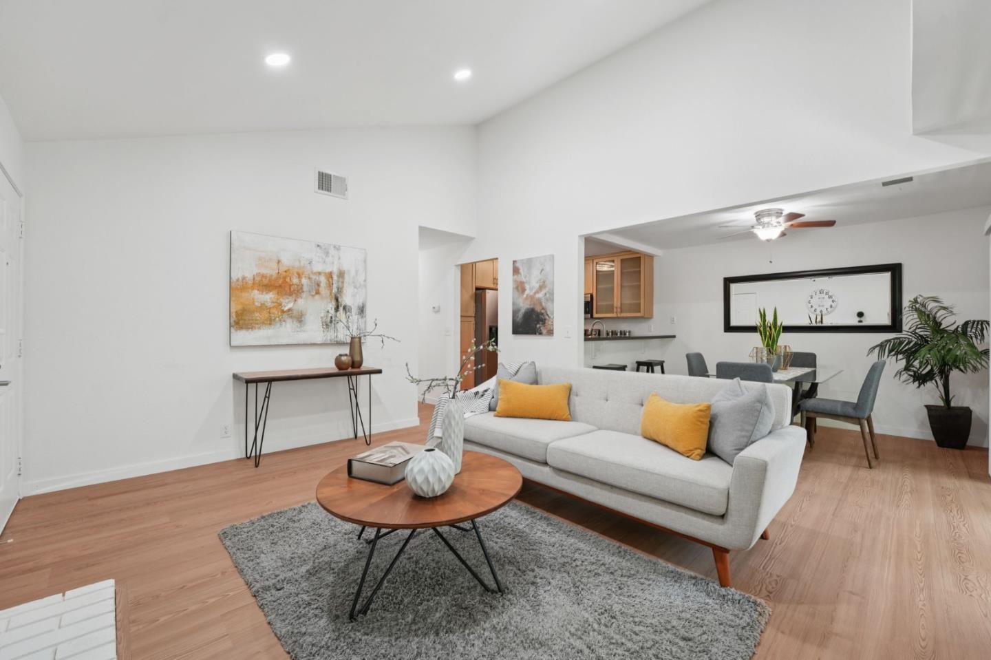 1409 La Terrace Circle