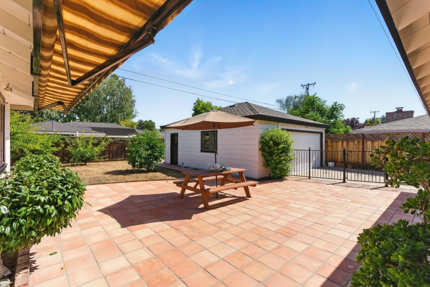1493 Brookdale Drive