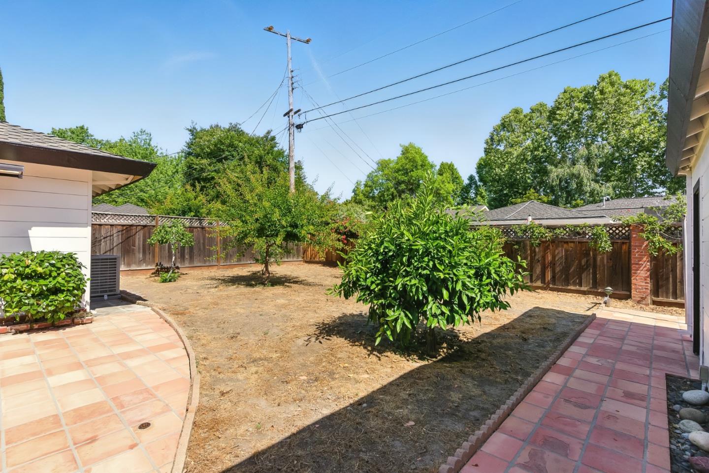 1493 Brookdale Drive