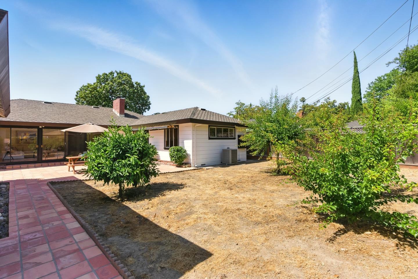 1493 Brookdale Drive