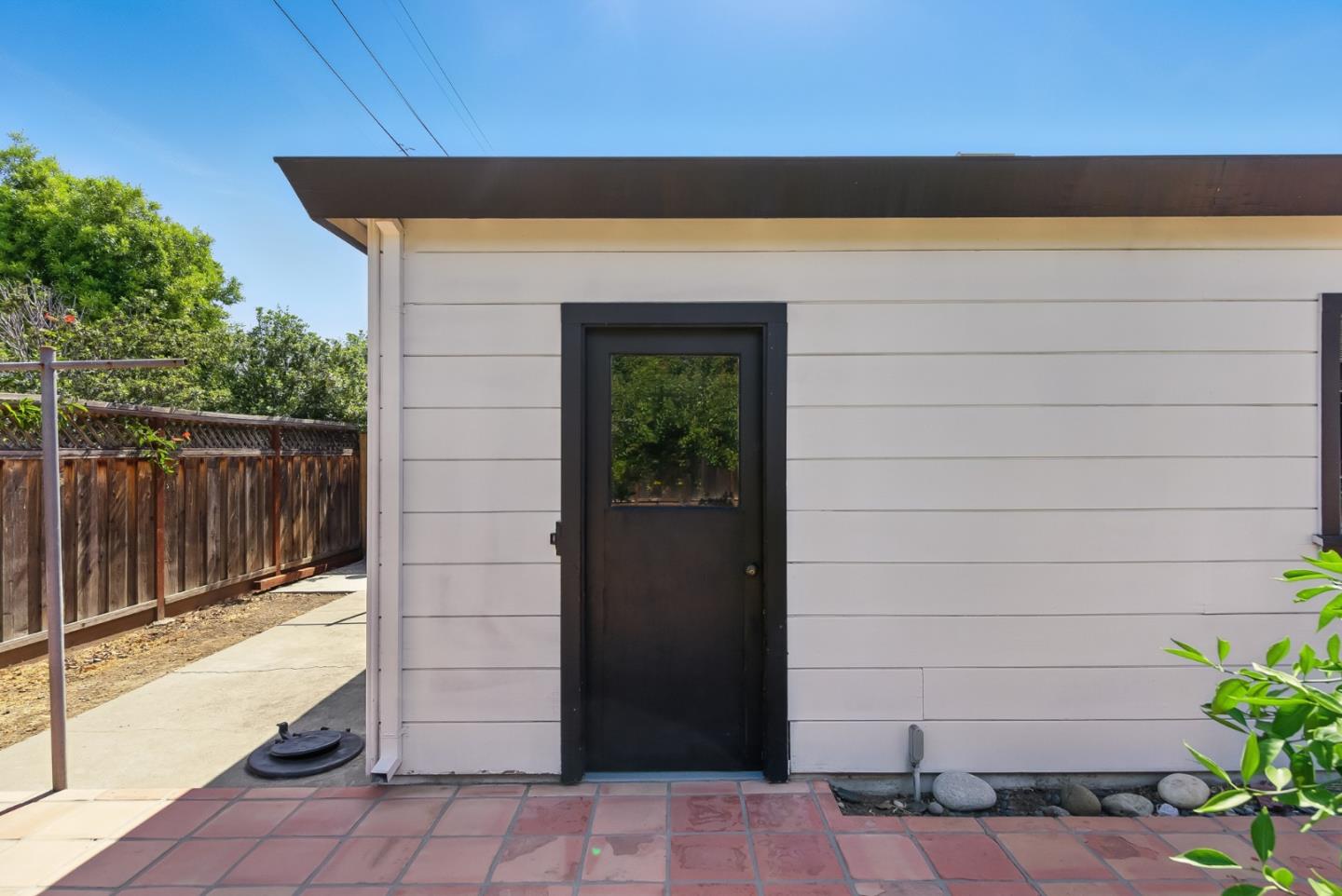 1493 Brookdale Drive