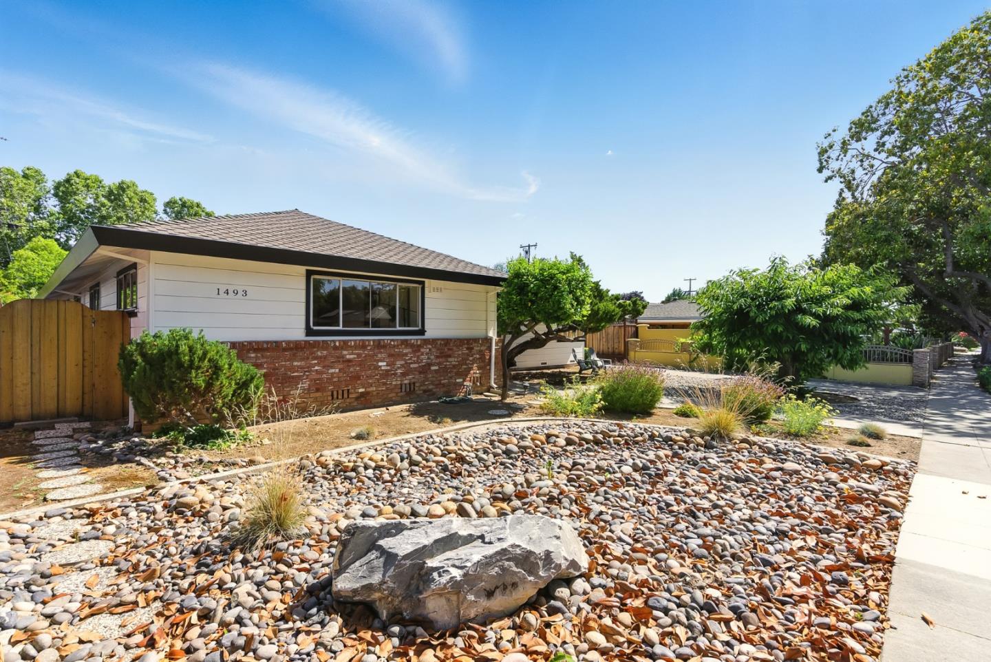 1493 Brookdale Drive