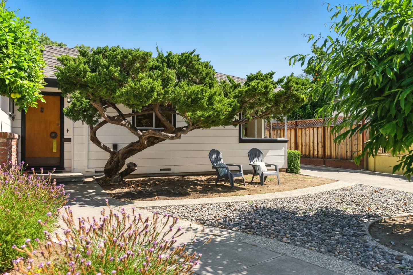 1493 Brookdale Drive