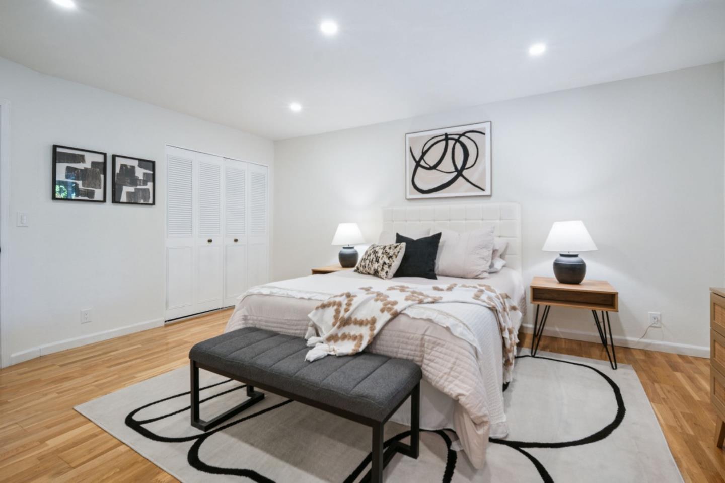 280 Esteban Way