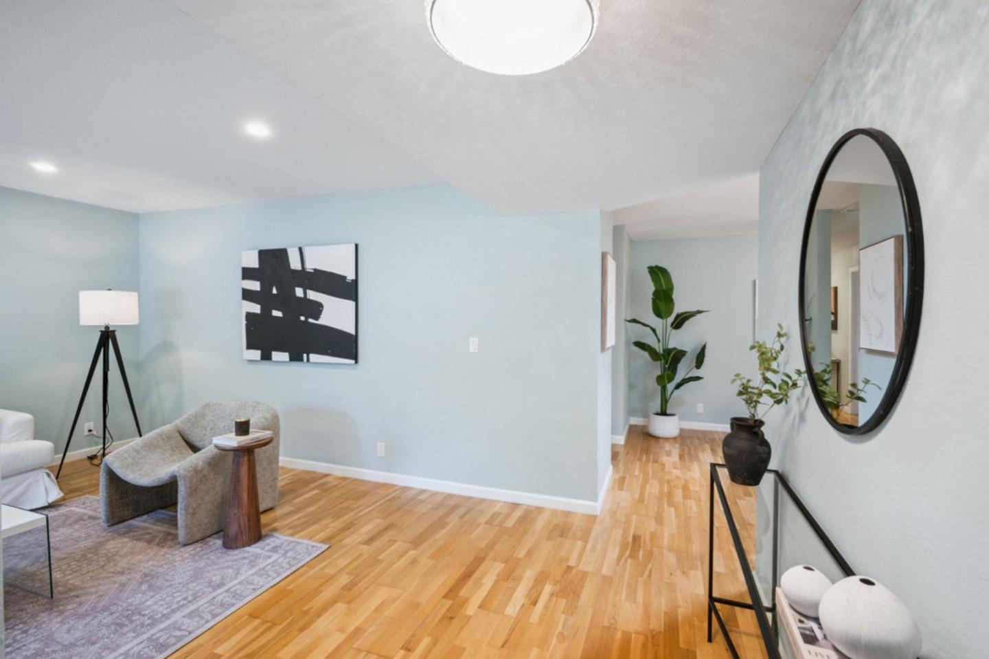 280 Esteban Way
