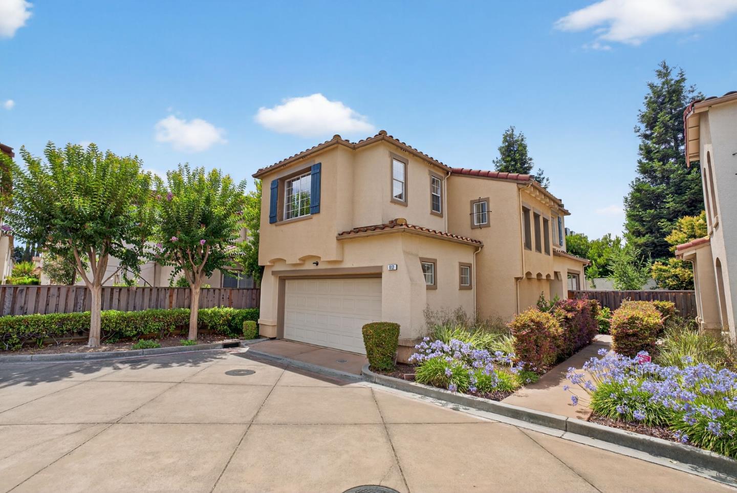 612 Villa Centre Way
