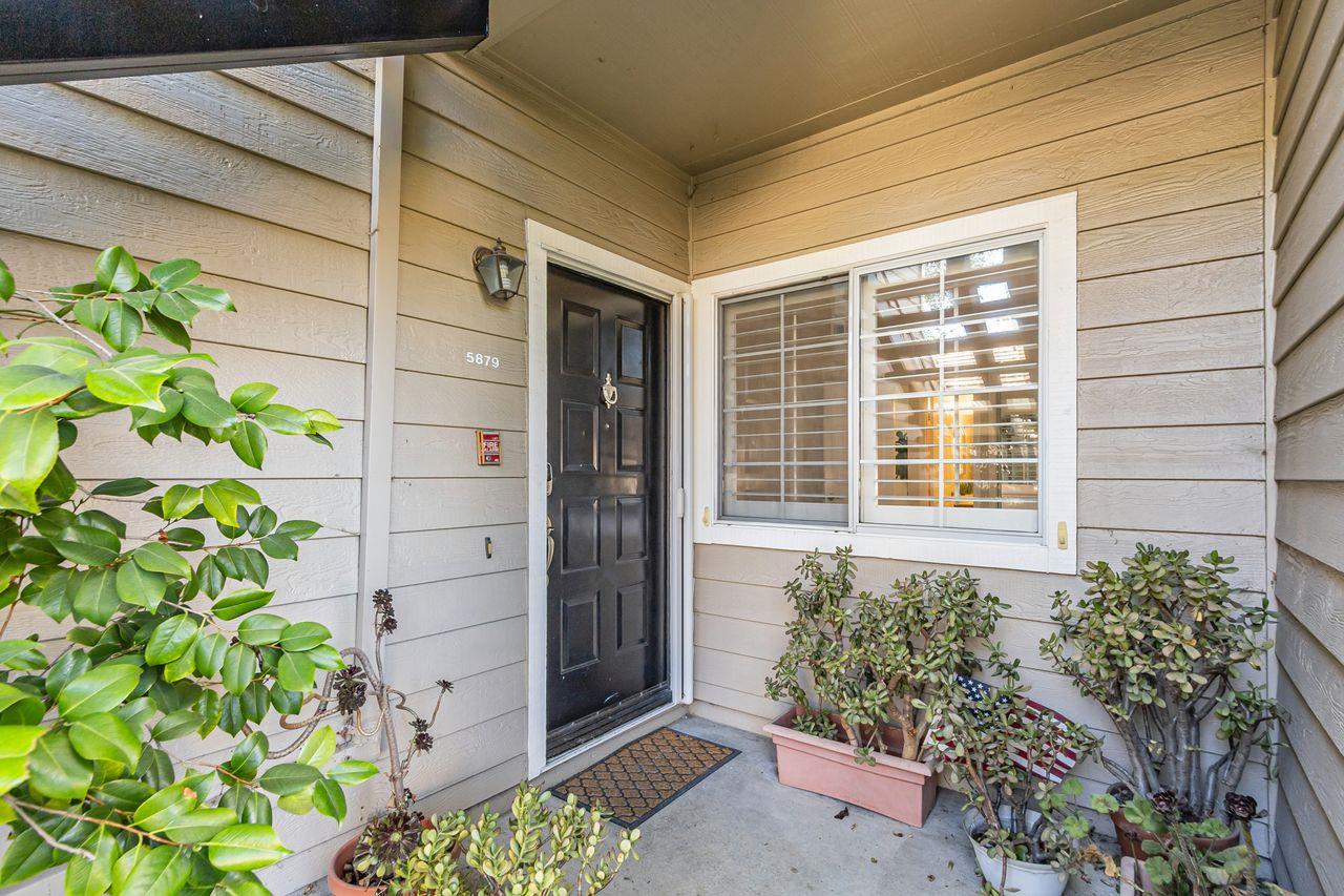 5879 Lake Almanor Drive