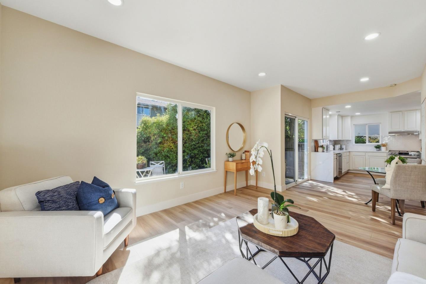 101 Glen Alpine Court