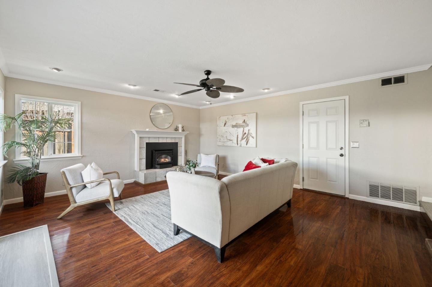 761 Carla Way