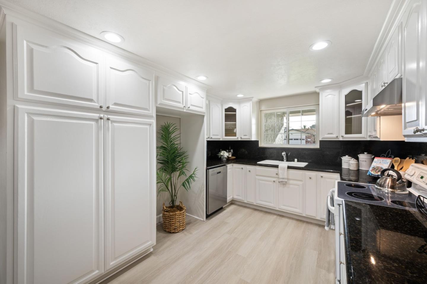761 Carla Way