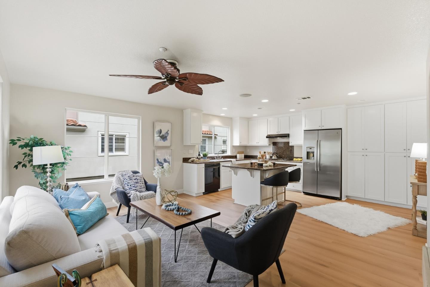 327 Vista Roma Way