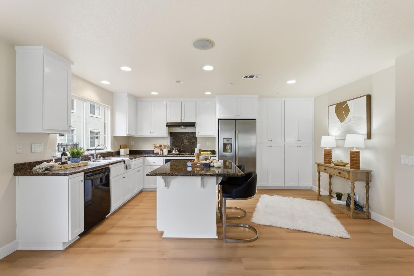 327 Vista Roma Way