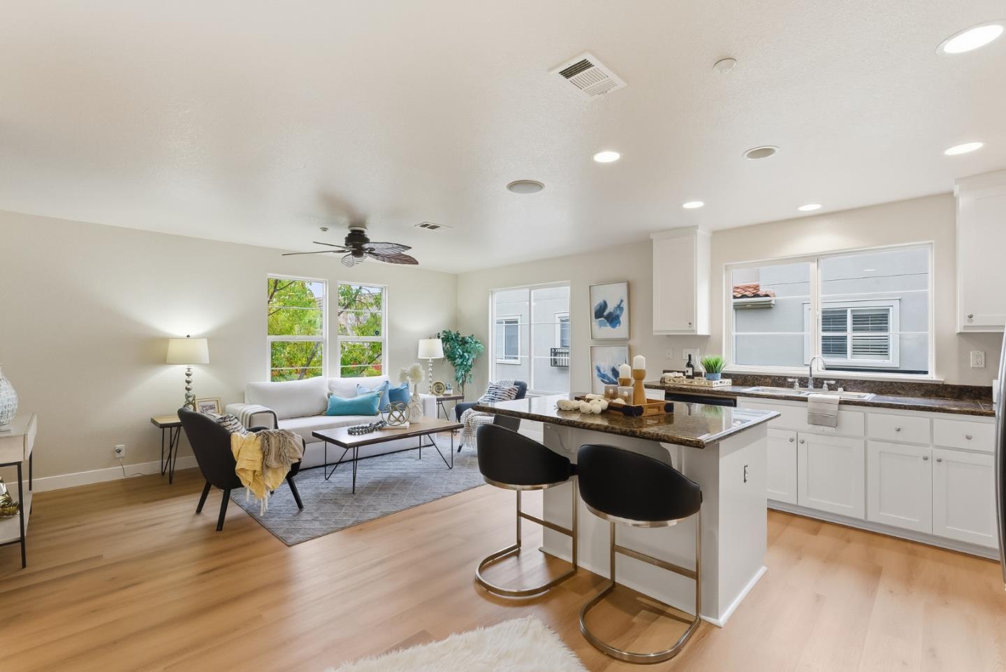 327 Vista Roma Way