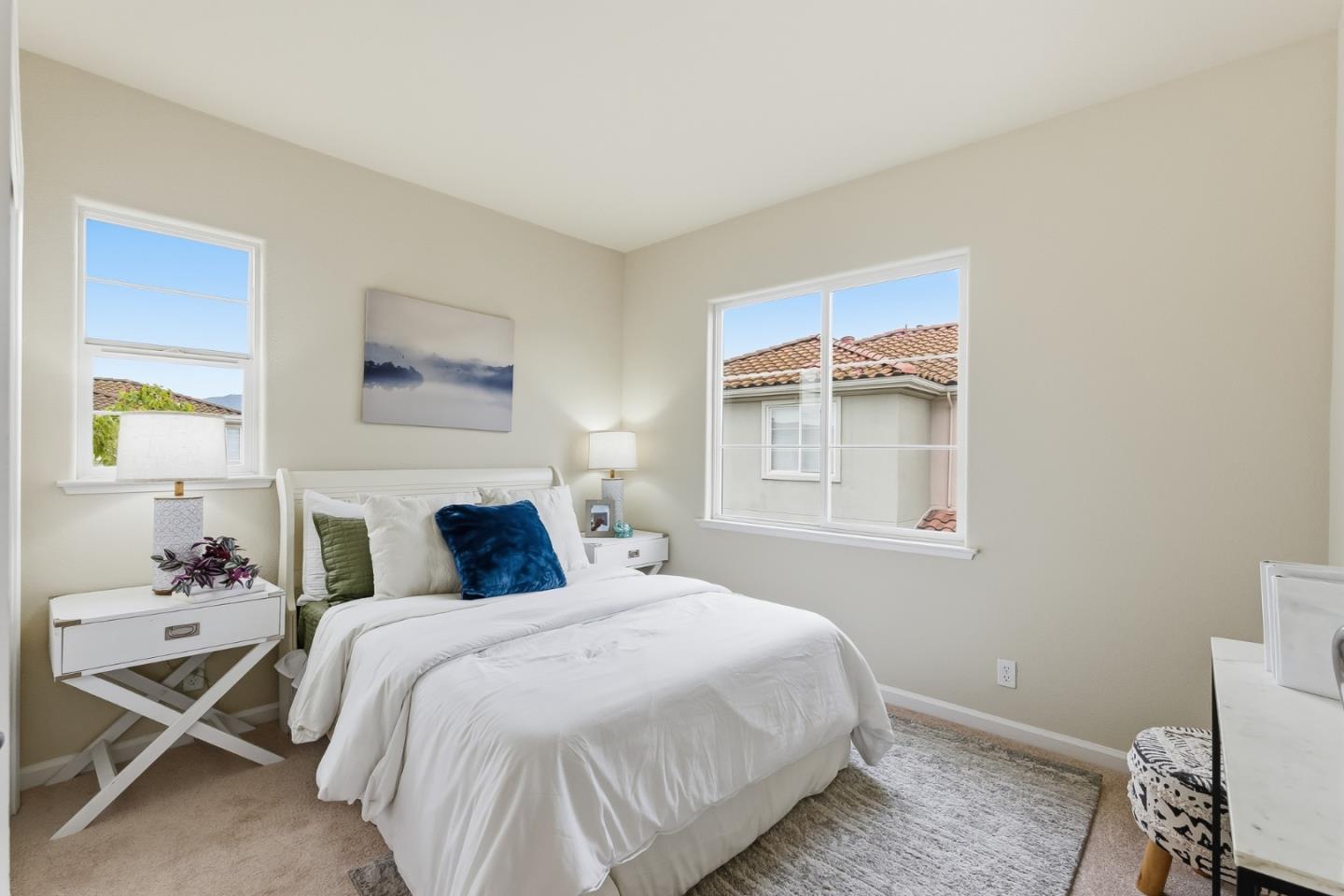 327 Vista Roma Way